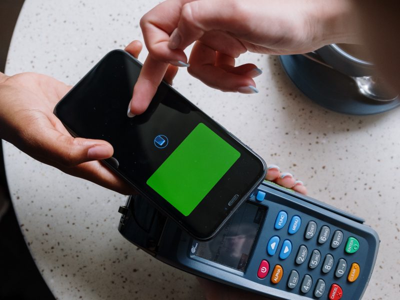 elektronik para transferi, Cash received via electronic transfer as settlement for a financial asset, electronic payment